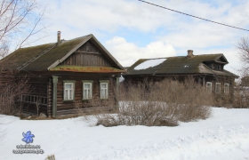 Центральная 13,  15